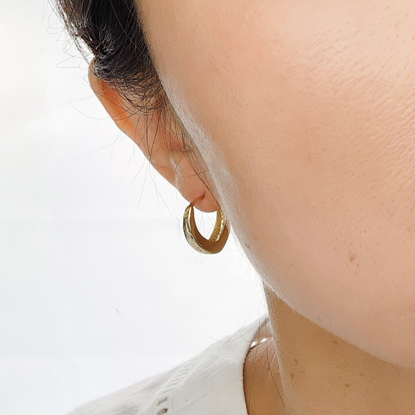 Vermeil Haert Hoop Earings